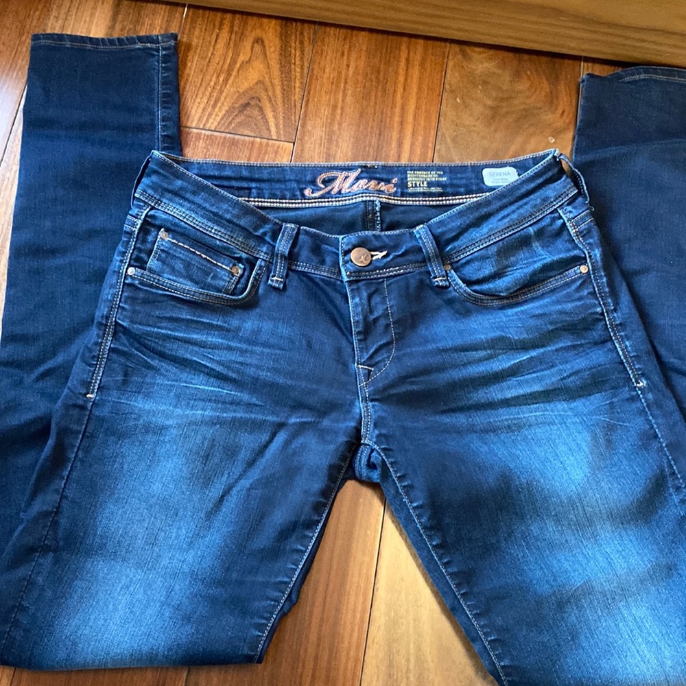 Mavi size 28